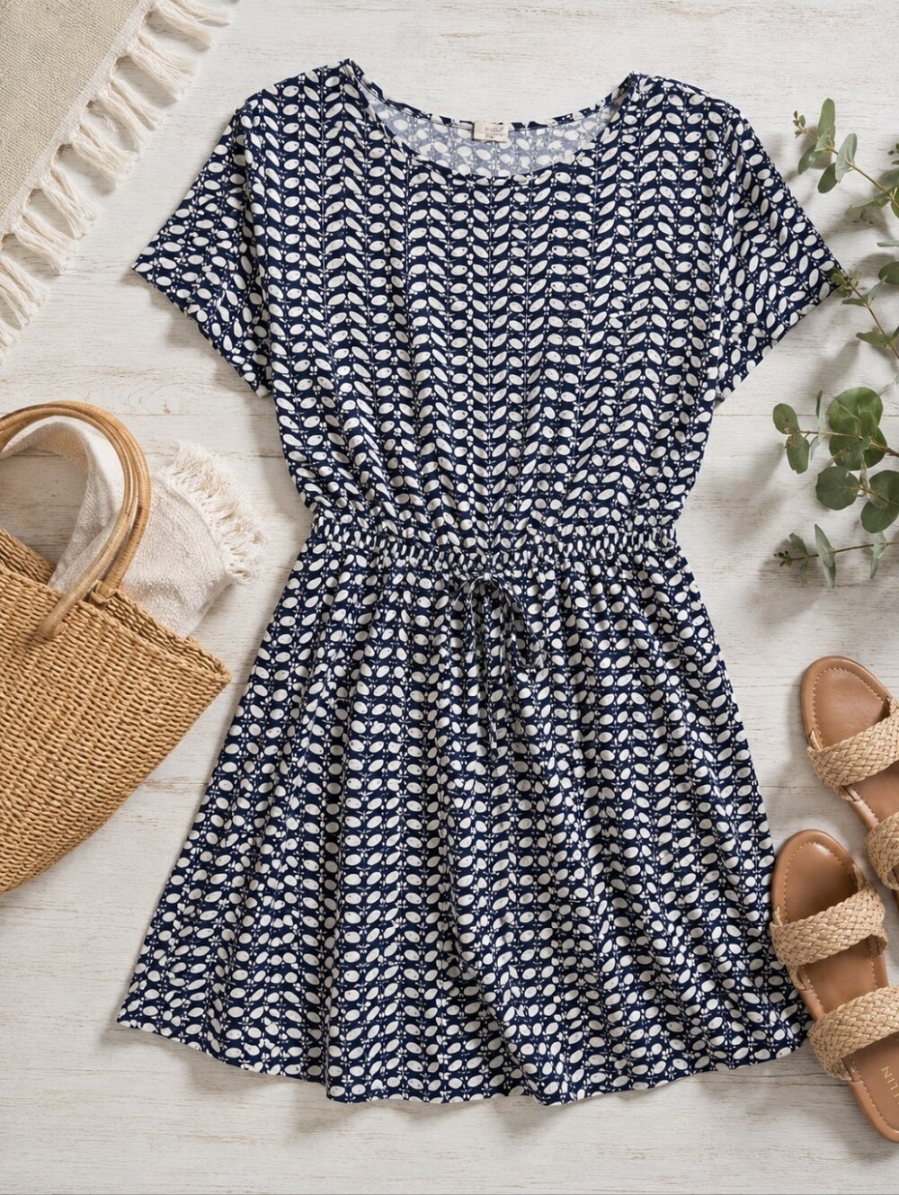 Navy and White Printed Short Sleeve Tie-Waist Dress - Picture 2 of 7